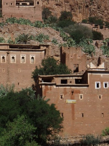 maisons dans la montagne