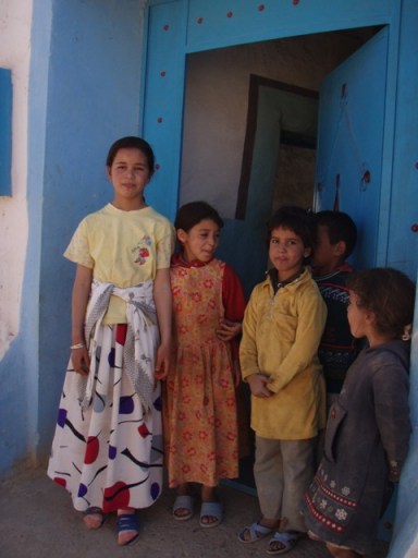 les enfants du village