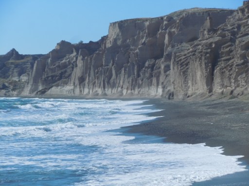 Vilchada : falaise de ponces rongée par l'érosion