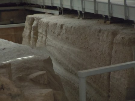 couche de cendres et échafaudages