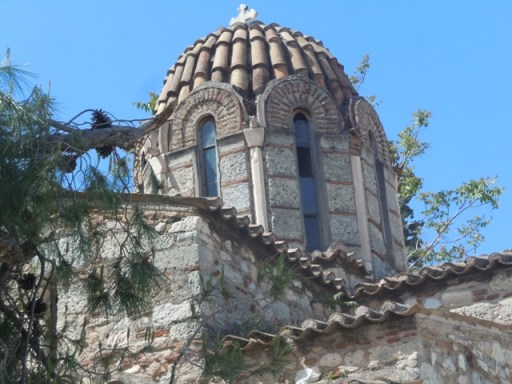 En face du Musée, la jolie église Metgamorphosis