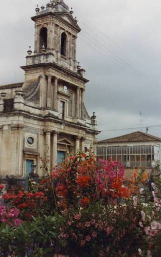 Giarre et son marché aux fleurs