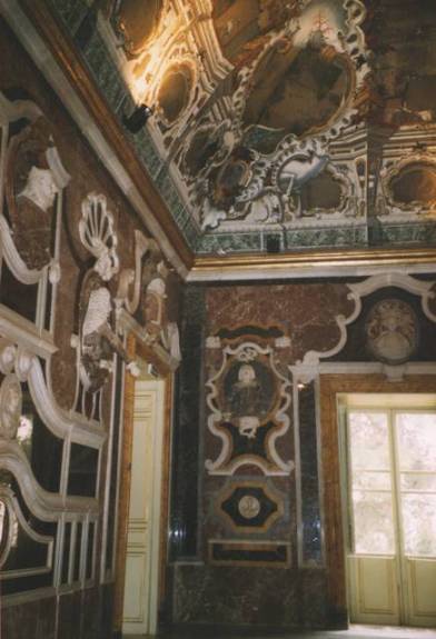 regarde-toi dans ces glaces et contemple la fragilité humaine!