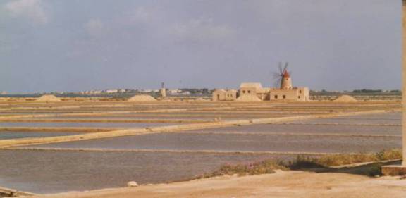 sur la route du sel de Trapani vers Marsala