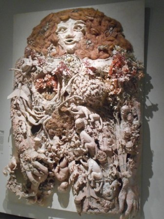 Inquiétante parturiente