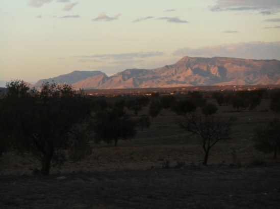 Montagnes autour de Gafsa au petit matin