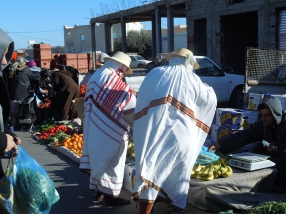 Djerbiennes au marché