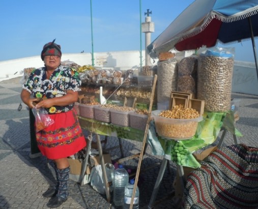 la vendeuse de fruits secs