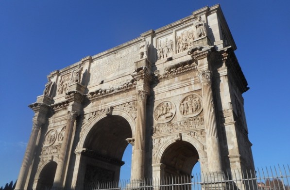 Rome : Arc de triomphe d'Hadrien