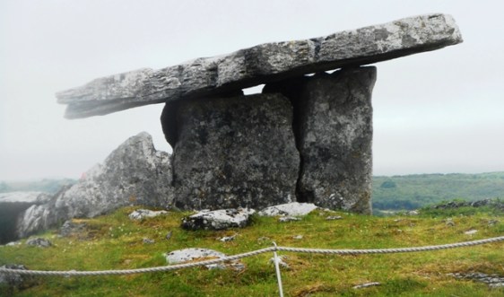 Dolmen de Poulnabrone