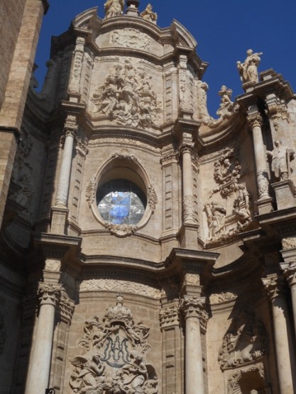 cathédrale : portail baroque